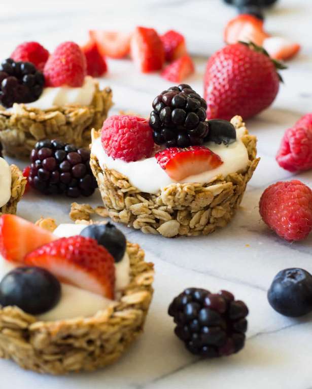 Fruit and yogurt granola cups