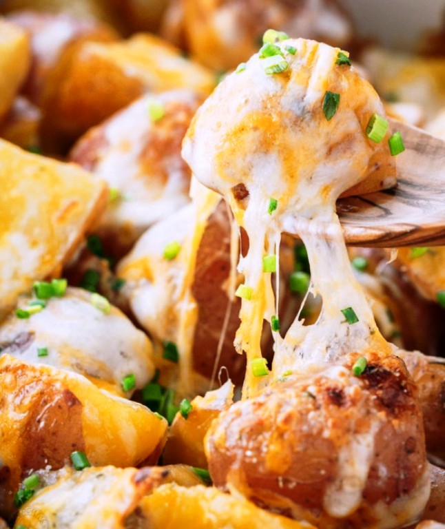 Baked-cheesy-ranch-potatoes