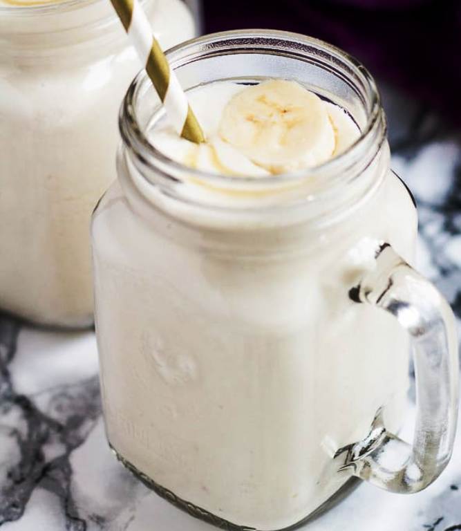 Banana-breakfast-smoothie