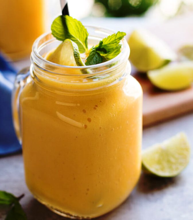 Banana-mango-smoothie