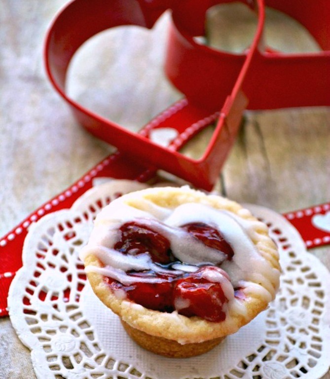 Cherry pie cookie cups