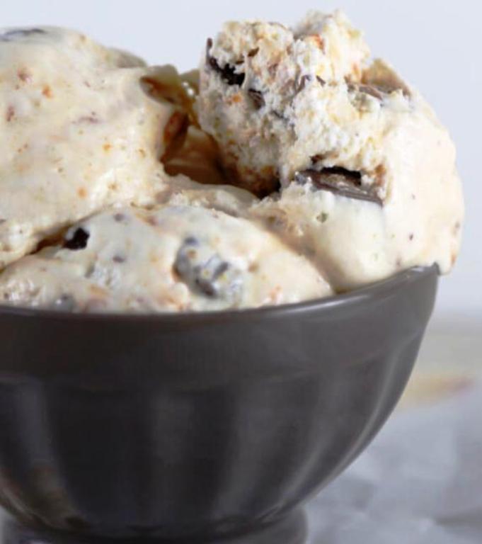 Cream cheese ice cream.
