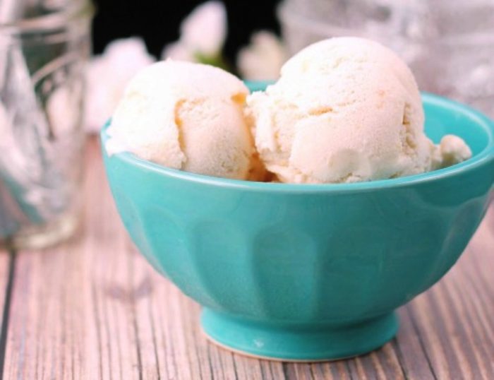 If you’re a fan of peaches and vanilla, and you can’t consume dairy (or choose not to for health or personal reasons) then you are going to love this Dairy Free Vanilla Peach Ice Cream!