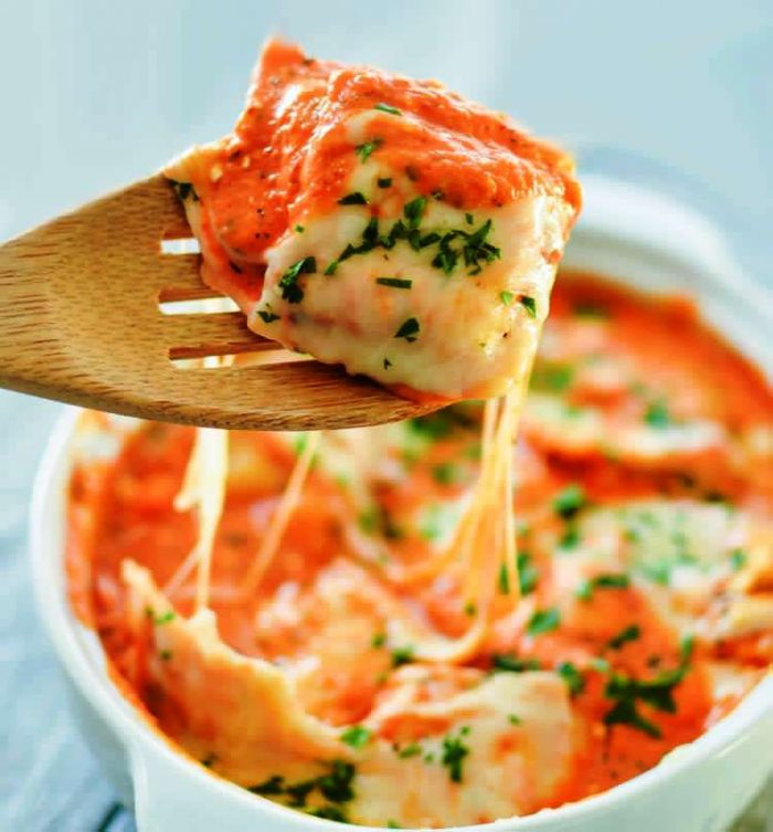 Baked ravioli with vodka sauce 