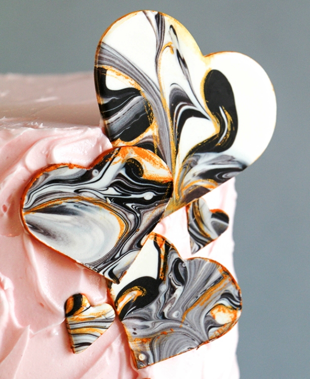 Marble Chocolate Hearts – how to make marbled heart toppers for cakes and cupcakes using chocolate coating and cookie cutters. 