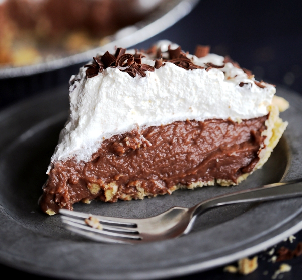 Homemade chocolate pudding pie