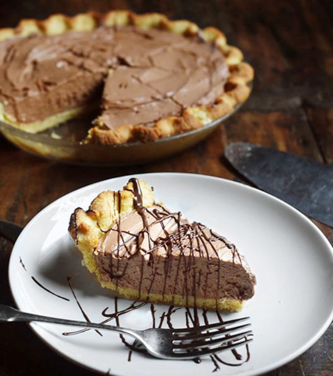 Chocolate silk pie 