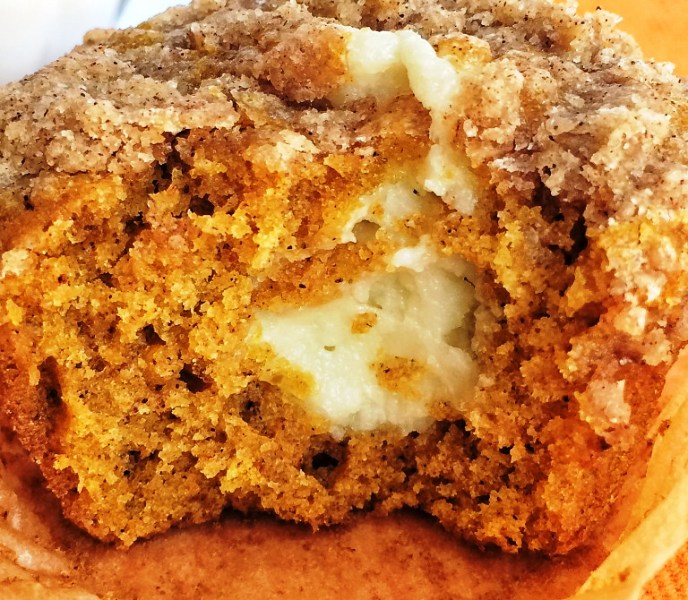 Pumpkin cream cheese streusel muffins