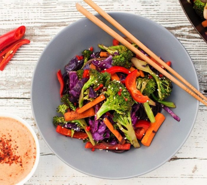  Easy stir-fry with peanut sauce