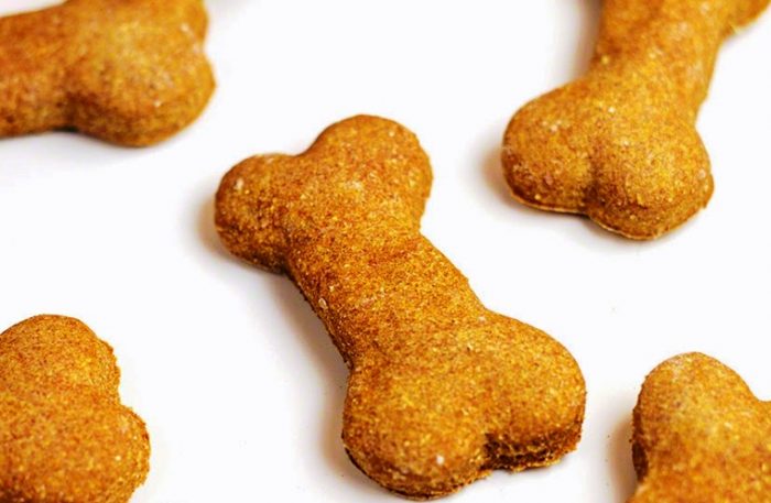 There’s just 2 ingredients in these dog biscuits.  Cheaper, easier and better for your dog.