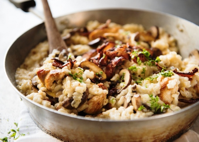 Risotto is a classic that everyone should know, and this EASY creamy Chicken and Mushroom Risotto is one of my favourites. In this post, I bust a few risotto myths, including having to stand over the stove stirring constantly, the need to heat the chicken broth and add it gradually into the risotto.