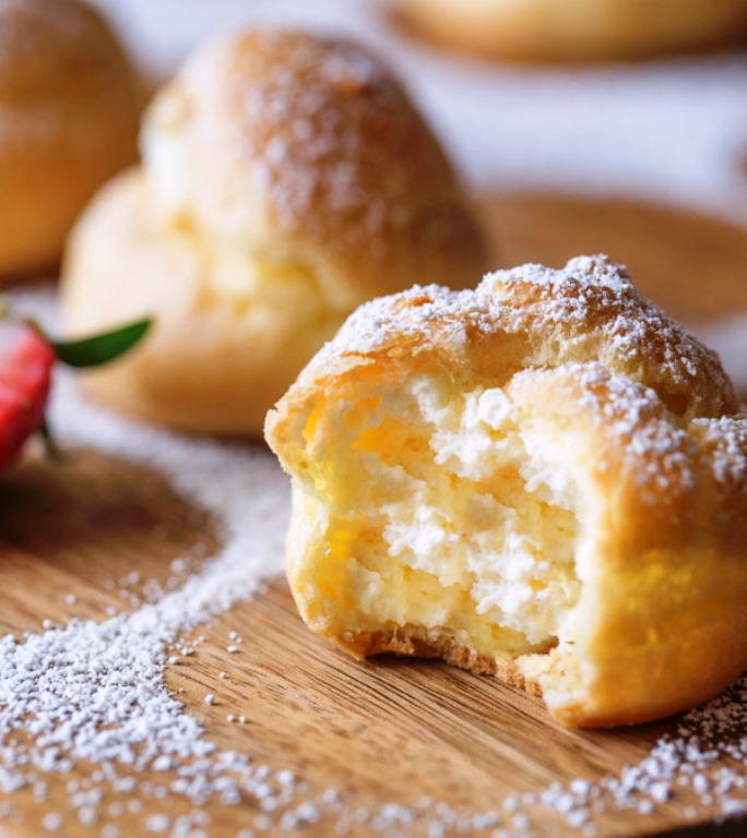 There are truly so many wonderful things you can make with a good cream puff, both sweet and savory. I’m so glad I had the perfect occasion to make them for.