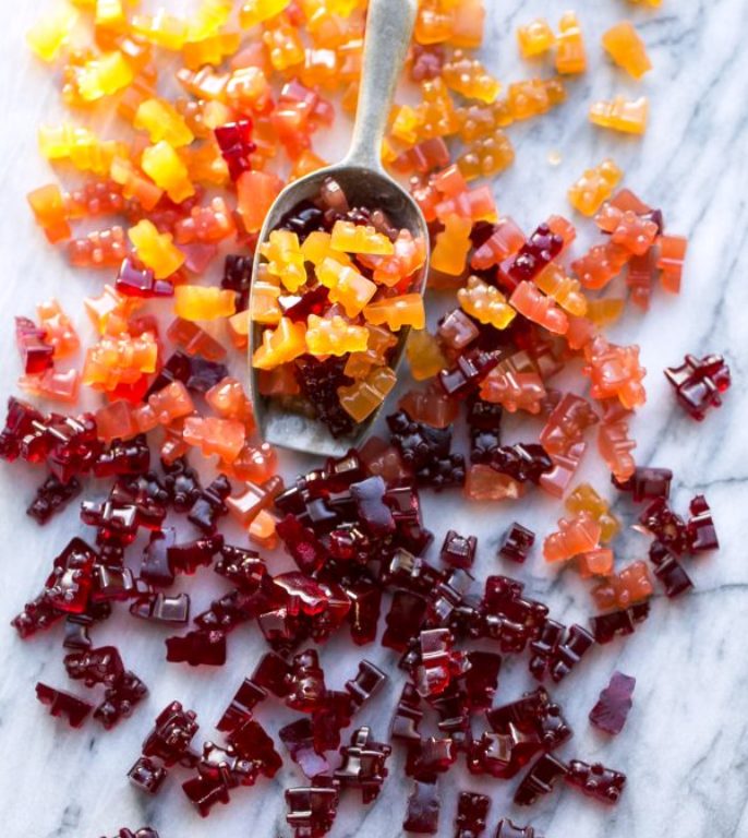 Paleo-fruit-gummies-three-flavors