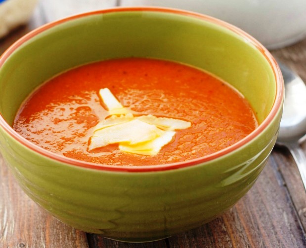 A chilly winter day, or a fantastic summer night, this roasted tomato and garlic soup will sure to please!