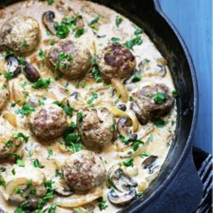 Keto beef stroganoff meatballs