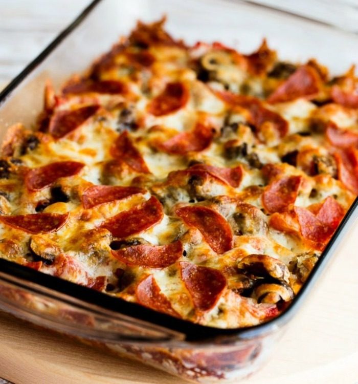 Low-carb deconstructed pizza casserole