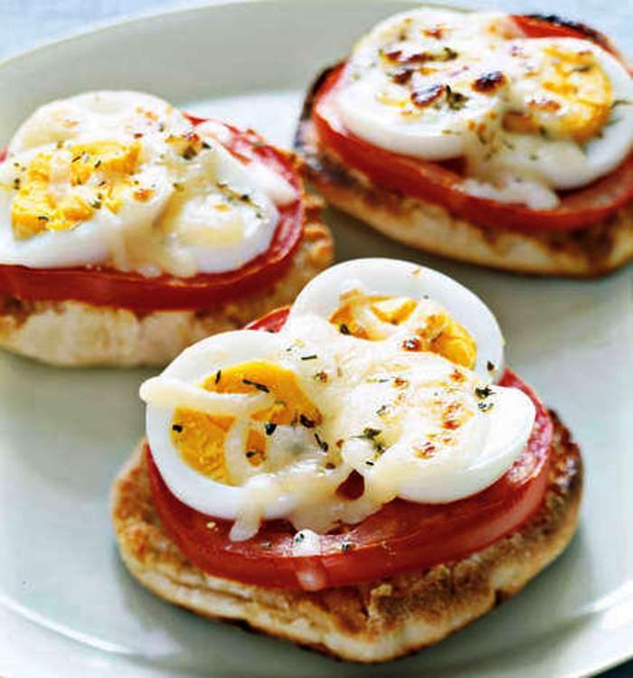 English muffin egg pizzas