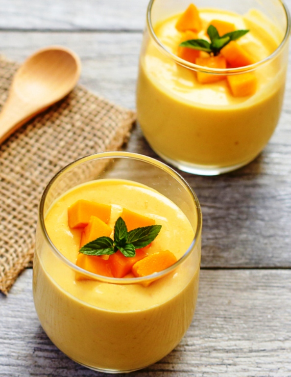 Mango mousse cups 