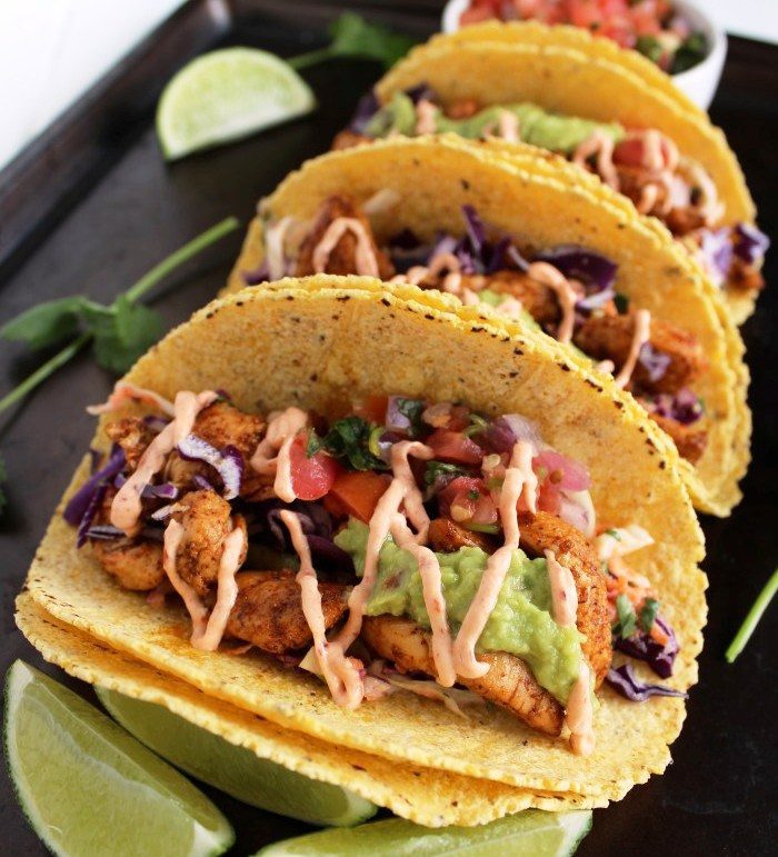 Baja chicken tacos with spicy chipotle sauce
