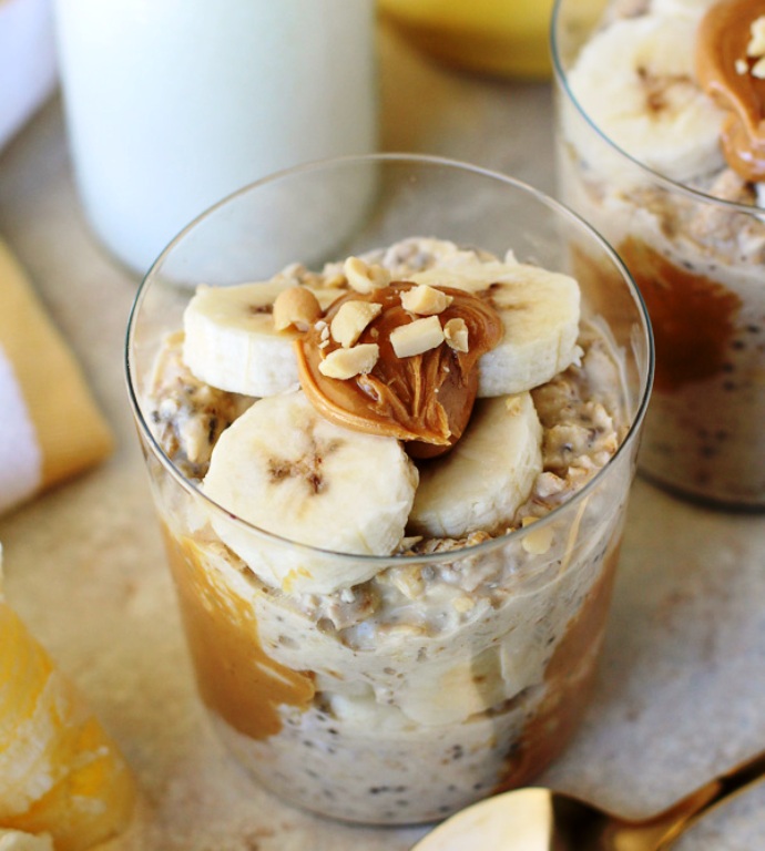 Peanut-butter-banana-overnight-oats