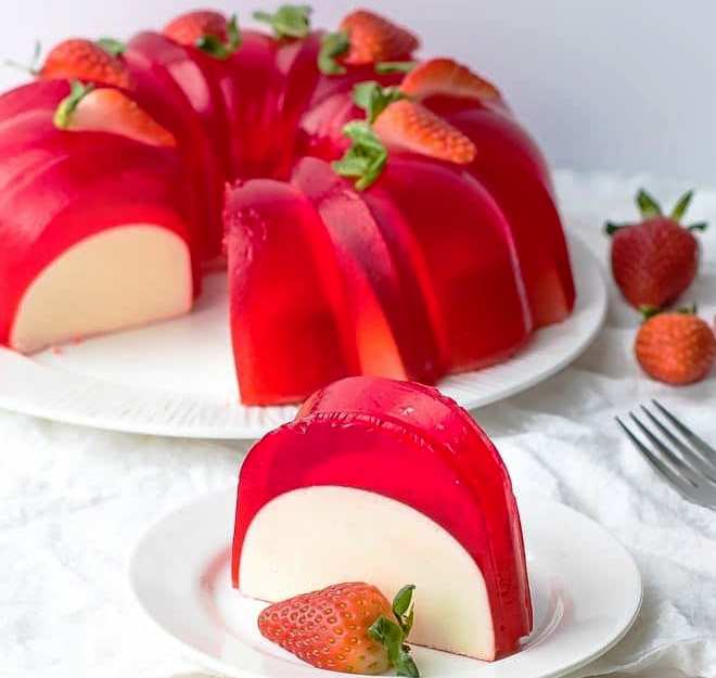 Milk-and-strawberry-jell-o-mold-bundt-recipe