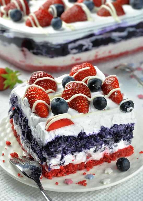 No bake summer berry lasagna