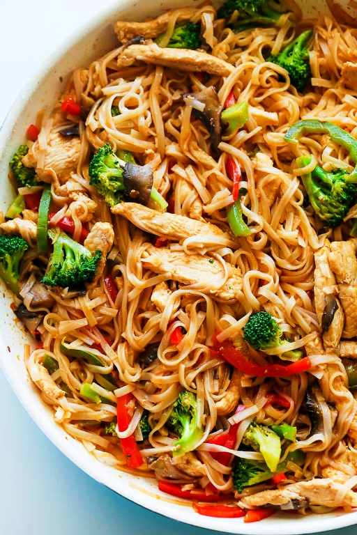 Chicken-stir-fry-with-rice-noodles