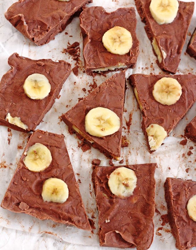 Chocolate-banana-frozen-yogurt-bark