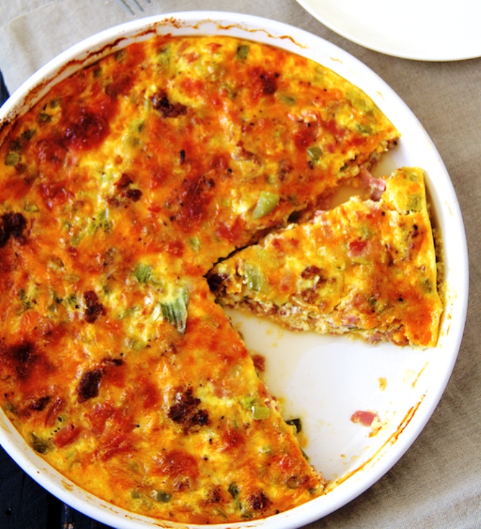 Crustless quiche with sausage, bacon and ham