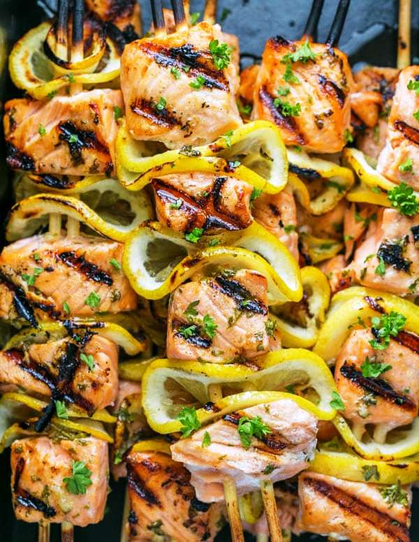 Grilled-salmon-skewers-with-garlic-and-dijon