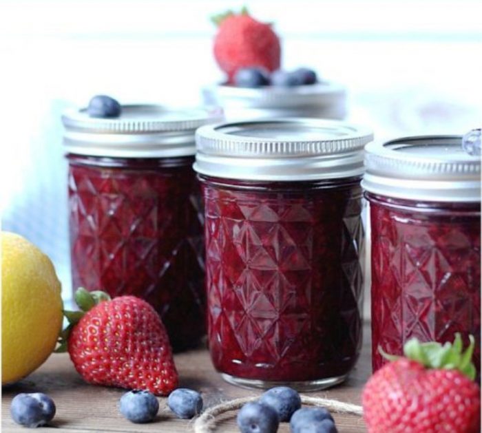Homemade-mixed-berry-jam