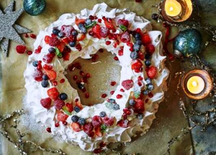 Christmas pavlova