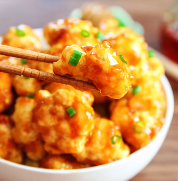 Roasted cauliflower is kicked up a notch with the addition of this addicting honey garlic sauce.