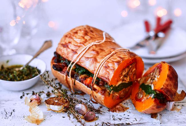 Stuffed roasted butternut squash with pesto (vegan, vegeterian)