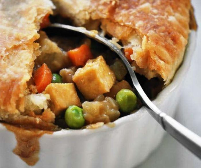 Vegan-tofu-and-vegetable pie