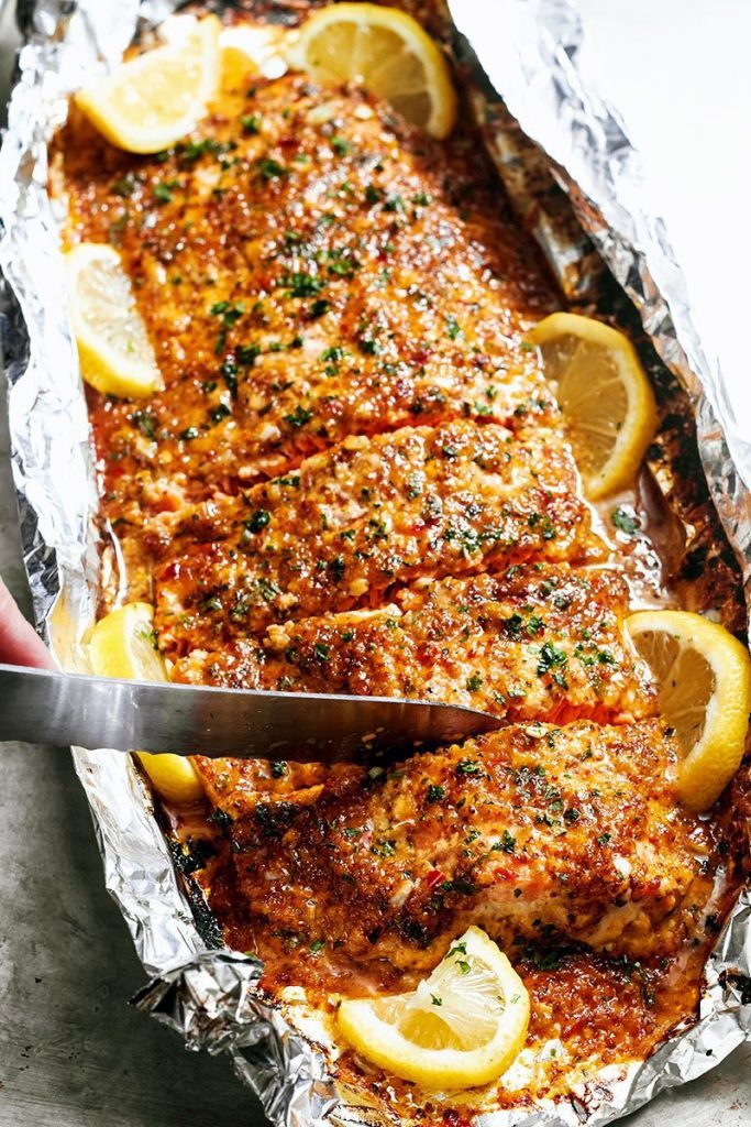 Baked-honey-garlic-salmon-in-foil