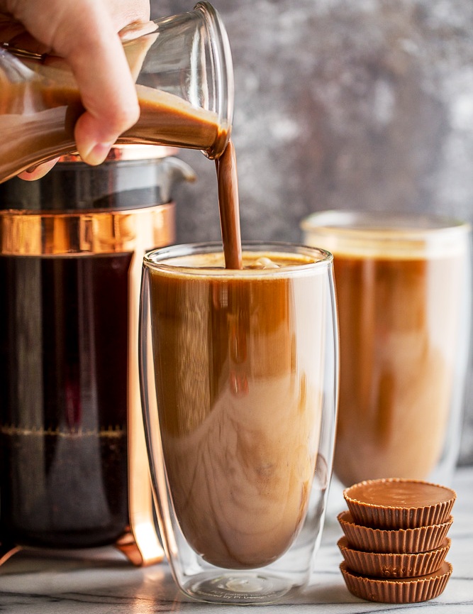 This Homemade Peanut Butter Cup Coffee Creamer will liven up your morning coffee!  Because what is better than coffee, chocolate and peanut butter?