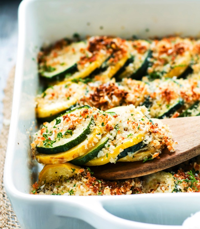 Healthy, simple and fabulous, this Zucchini and Squash Casserole is the best low-carb recipe for Summer squash.