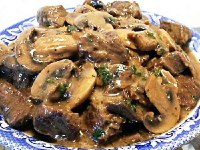 Beef stroganoff