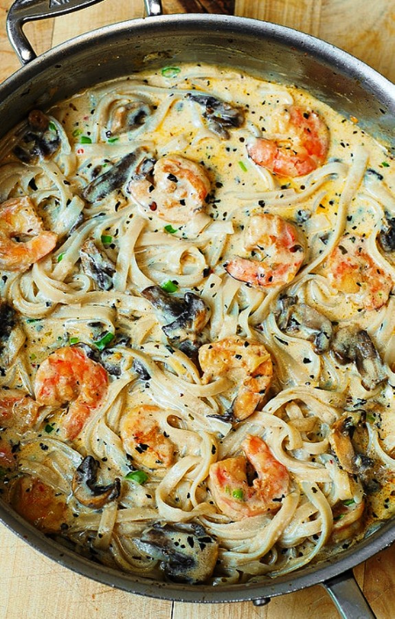 Creamy-shrimp-and-mushroom-pasta