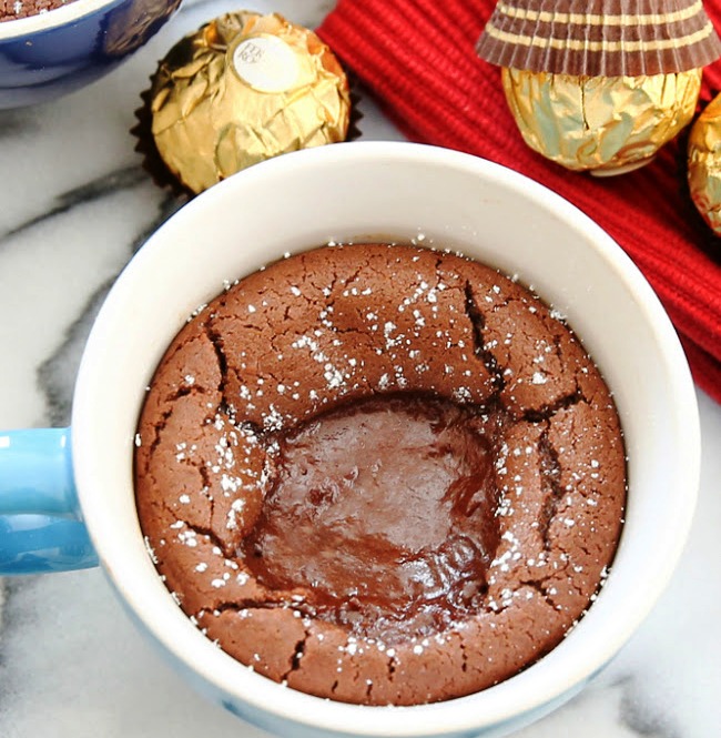 4-ingredient-molten-nutella-lava-mug-cake