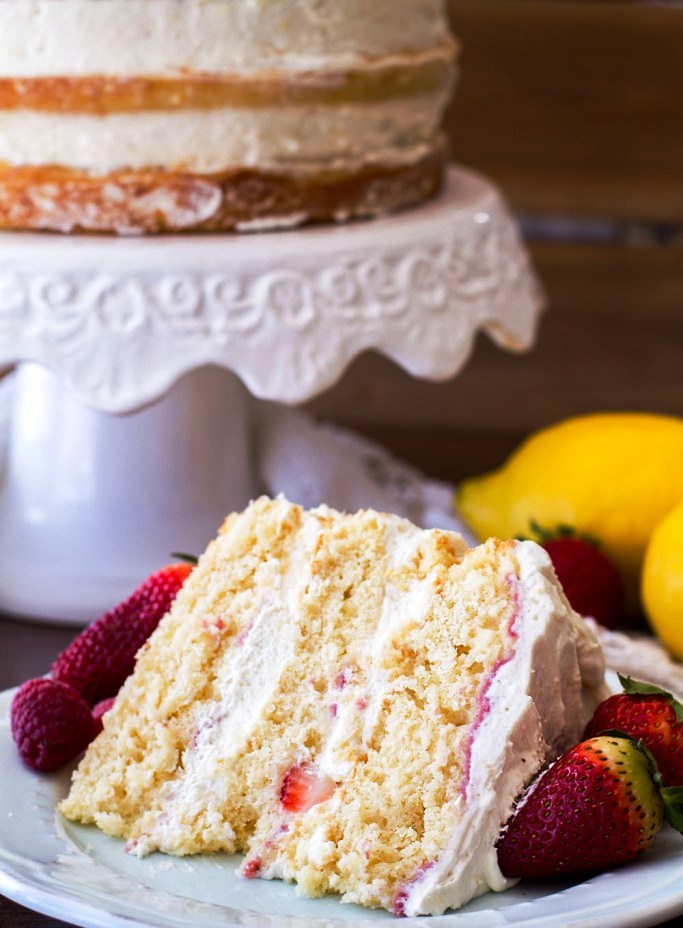 Berry-vanilla-naked-cake-with-lemon-whipped-cream