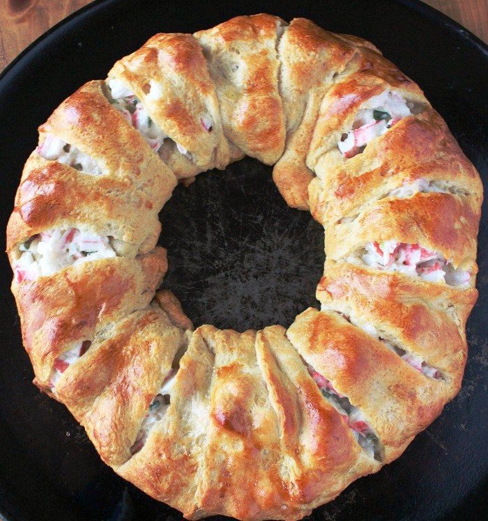 Crab-cream-cheese-crescent-ring