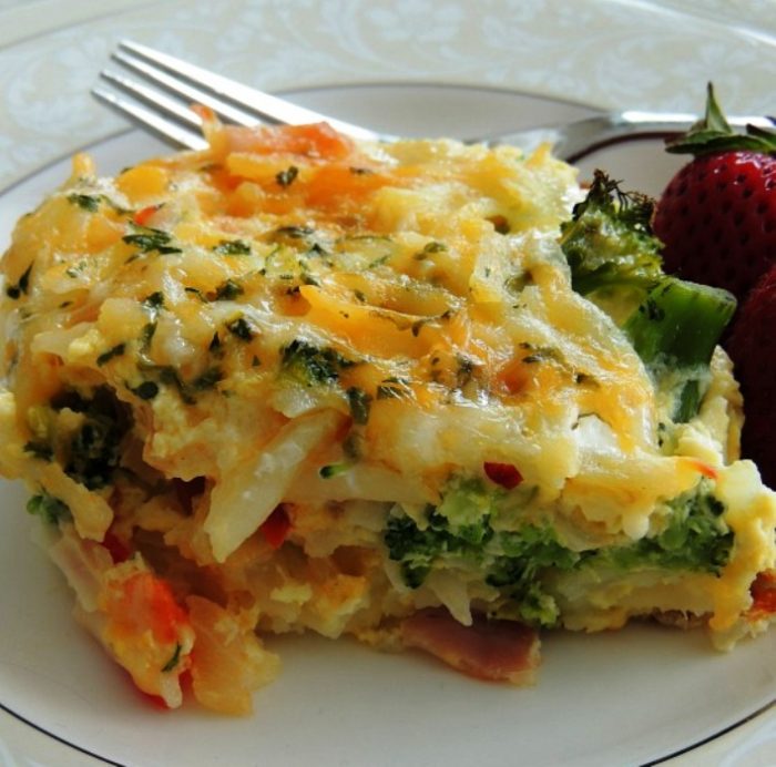 Easter-brunch-potato-broccoli-pepper-jack-egg-casserole