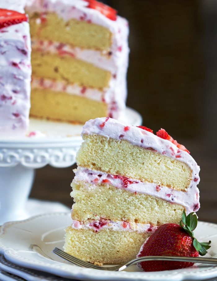 resh-strawberry-cake