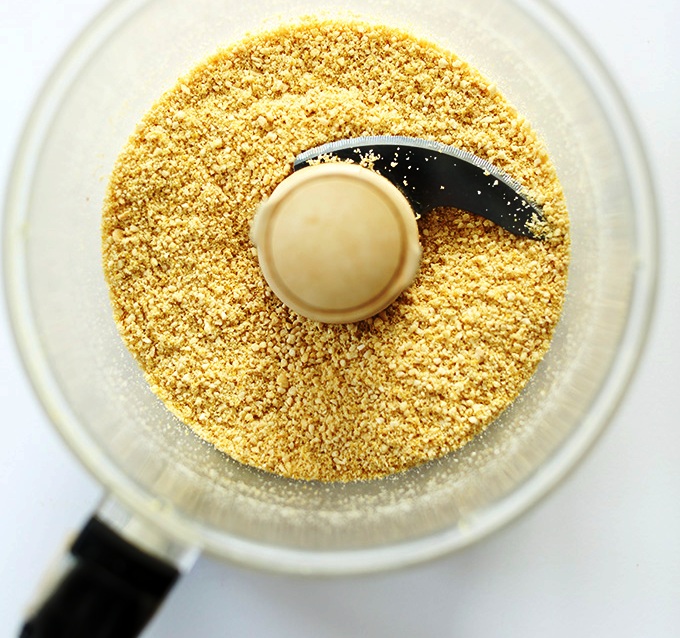 How-to-make-vegan-parmesan-cheese