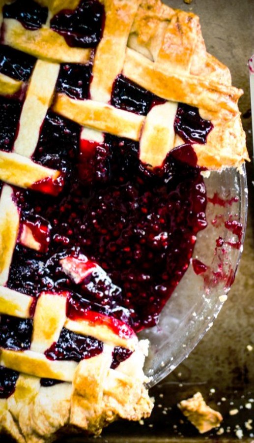 Blackberry pie