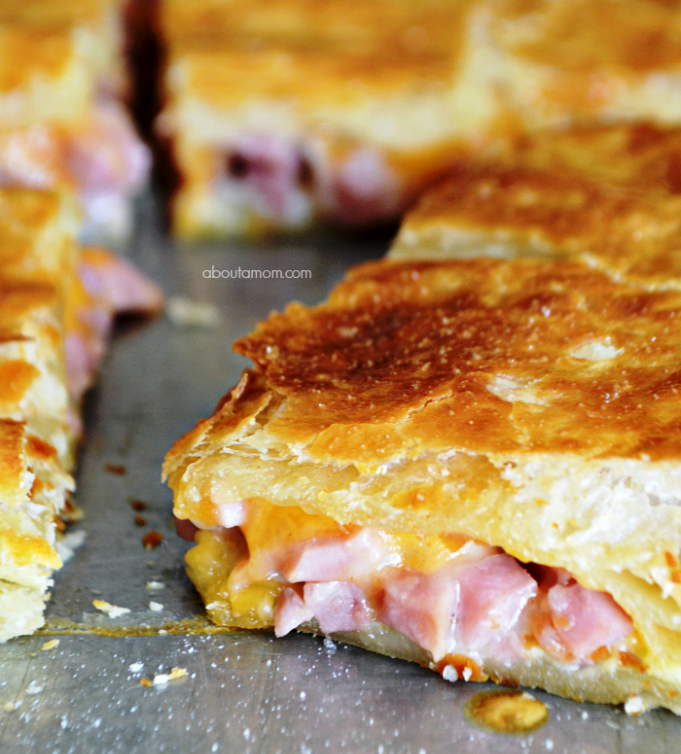 Delicious ham and cheese melted between layers of flaky puff pastry. This Ham and Cheese Puff Pastry Melt is such a simple and yummy lunch, and a step up from your ordinary ham sandwich.