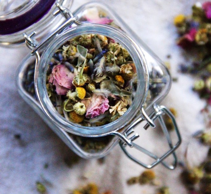 Diy-tea-make-your-own-blends