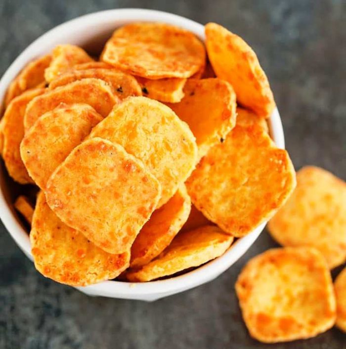 Spicy-southern-cheese-crackers